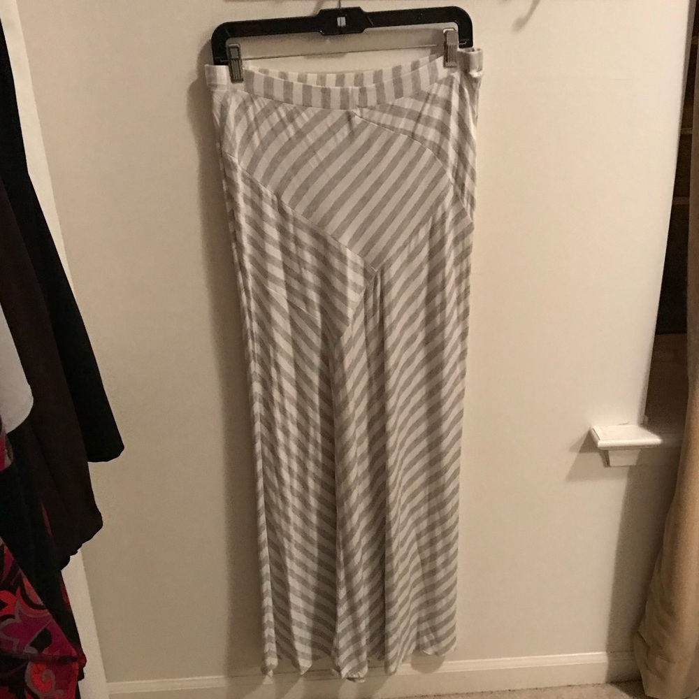 Gray and white chevron maxi skirt